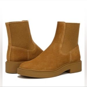 NIB! VINCE Kady/Kegan Chelsea boots